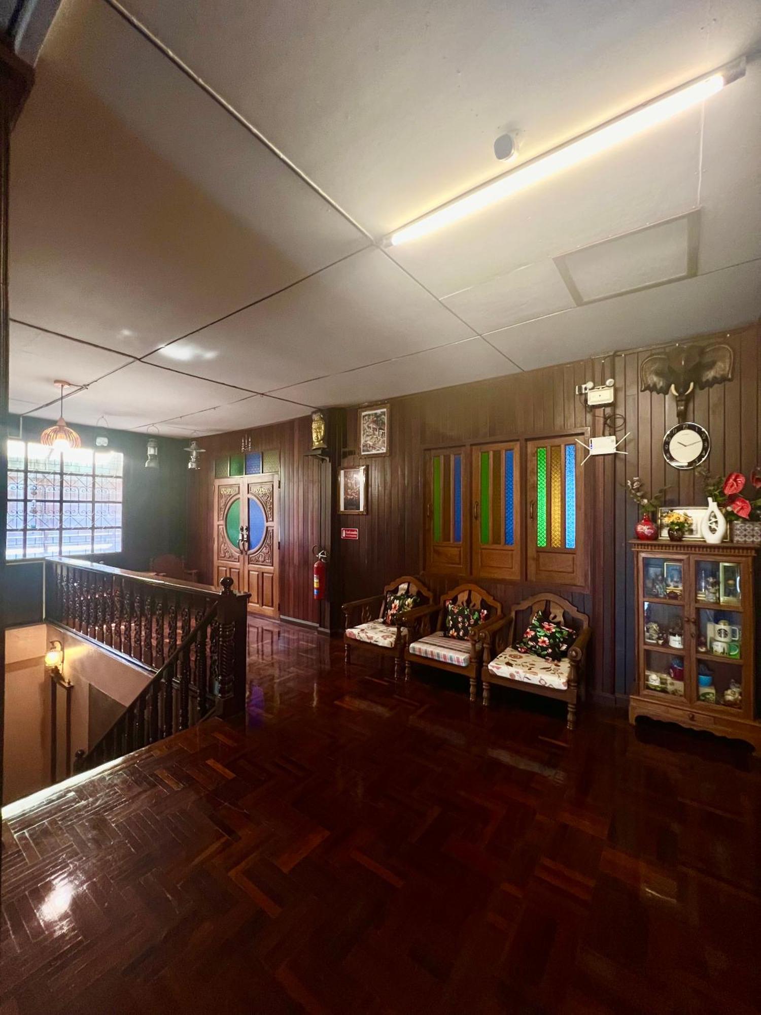 Ban Heng Apartamento Phra Nakhon Si Ayutthaya Exterior foto