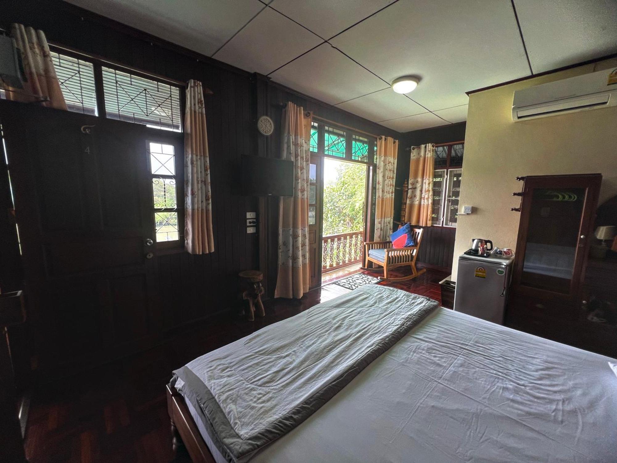 Ban Heng Apartamento Phra Nakhon Si Ayutthaya Exterior foto